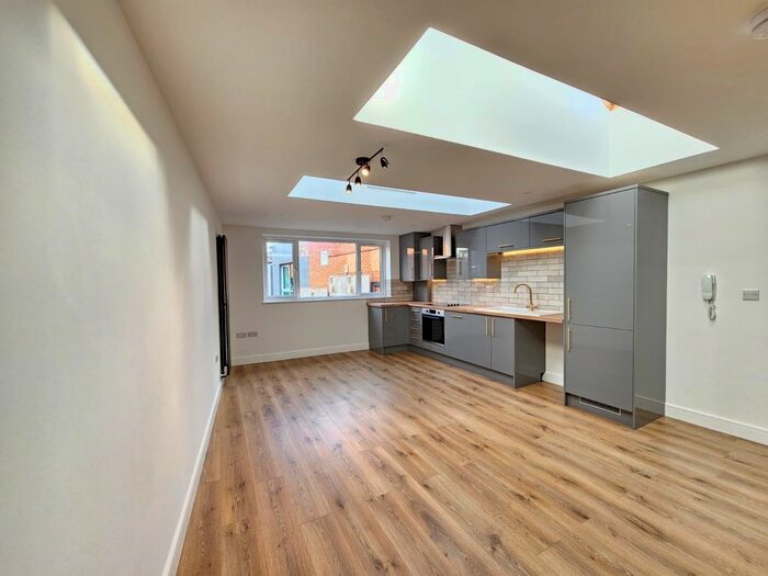 1 Bedroom Flat To Rent In Bedford Place, Southampton, SO15