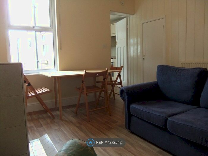 3 Bedroom Terraced House To Rent In Highland Road, Bath BA2