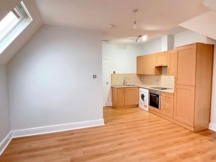 1 Bedroom Flat To Rent In Lyttelton Road, Edgbaston, Birmingham, B16