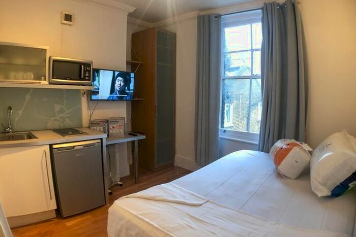 Studio To Rent In St Petersburgh Place, Bayswater/Notting Hill, W2