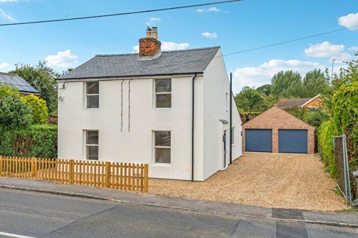 2 Bedroom Semi-Detached House For Sale In Stag Lane, Great Kingshill, HP15