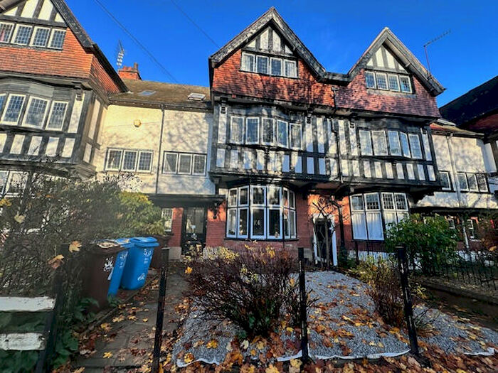 1 Bedroom Apartment To Rent In Westbourne Avenue, Hull, Yorkshire, HU5