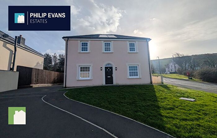 4 Bedroom Detached House To Rent In Stad Craig Ddu, Llanon, SY23
