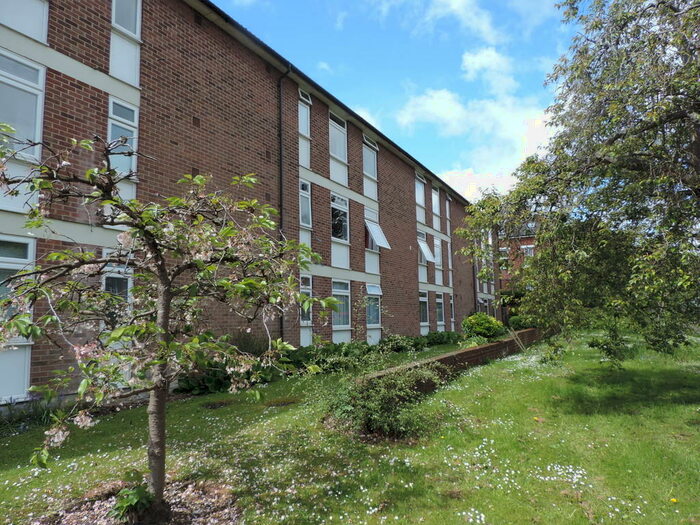 3 Bedroom Apartment To Rent In Norman Road, Winchester, SO23