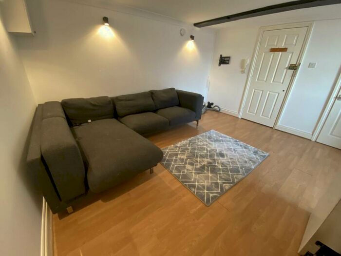 1 Bedroom Flat To Rent In Norwood Court, Trowbridge, Wiltshire, BA14