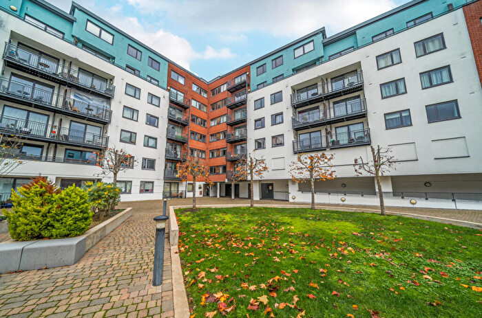 2 Bedroom Apartment For Sale In Southwell Park Road, Camberley, Surrey, GU15