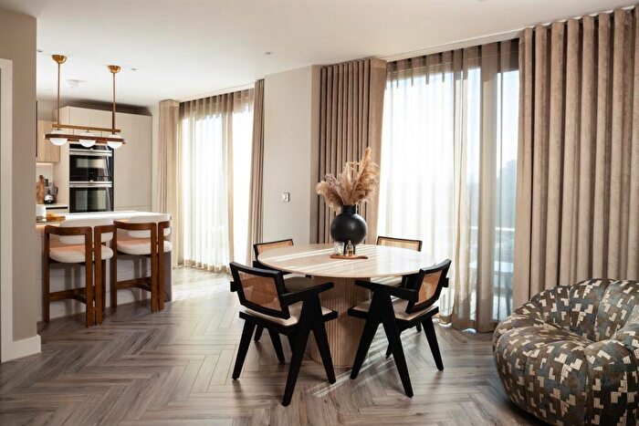 3 Bedroom House To Rent In Castle Wharf, M15