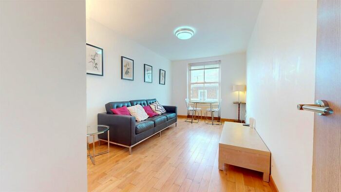 2 Bedroom Flat To Rent In Hogarth Road, London, SW5