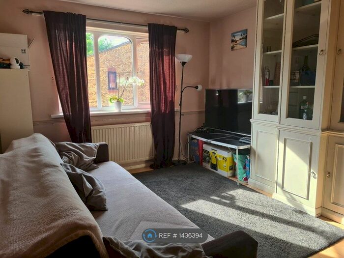 1 Bedroom Flat To Rent In Brewery Close, Wembley, HA0