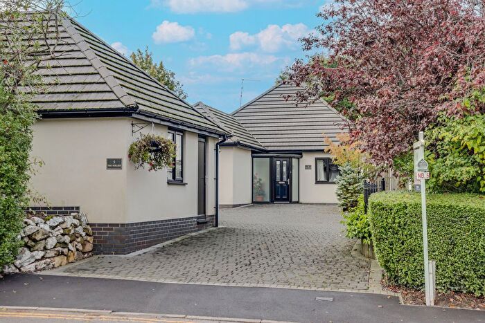 3 Bedroom Detached Bungalow For Sale In Station Road, Desford, LE9