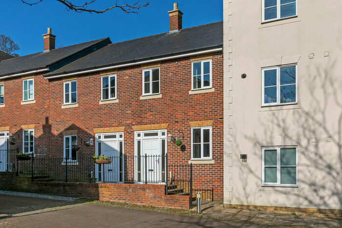 3 Bedroom Terraced House To Rent In Loyd Lindsay Square, Winchester, SO22