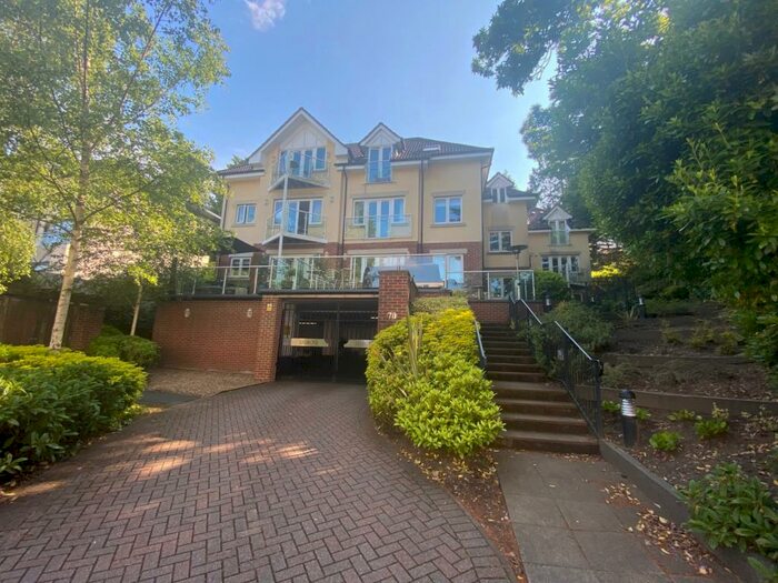 2 Bedroom Flat To Rent In Westbourne, BH4