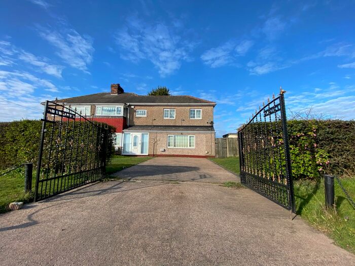 3 Bedroom Semi-Detached House To Rent In New Mill Field Road, Hatfield, Doncaster, DN7