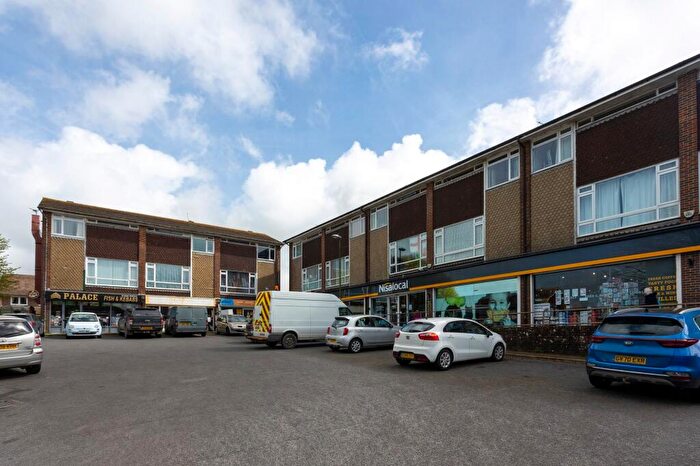 2 Bedroom Flat To Rent In Hyde Square, Upper Beeding, BN44