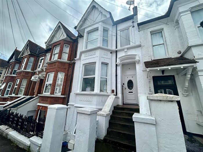 1 Bedroom Apartment To Rent In Heygate Avenue, Southend-On-Sea, SS1