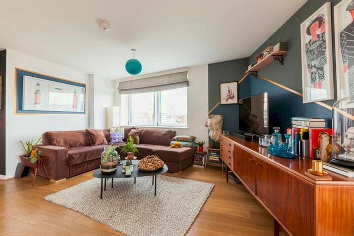 2 Bedroom Flat To Rent In Wick Lane, Bow, London, E3