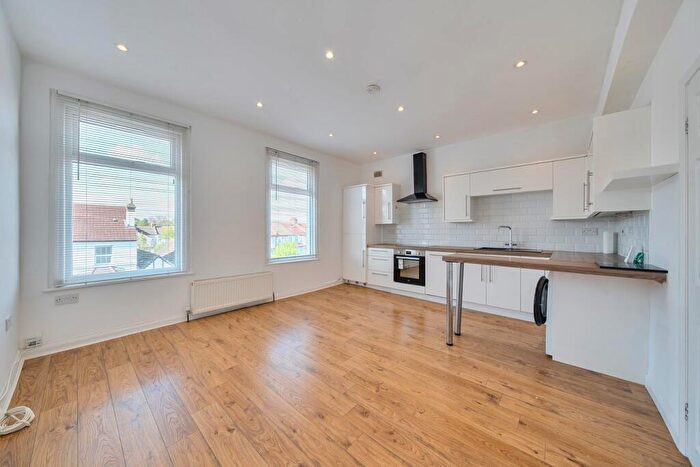 2 Bedroom Apartment For Sale In Grant Road, Croydon, CR0