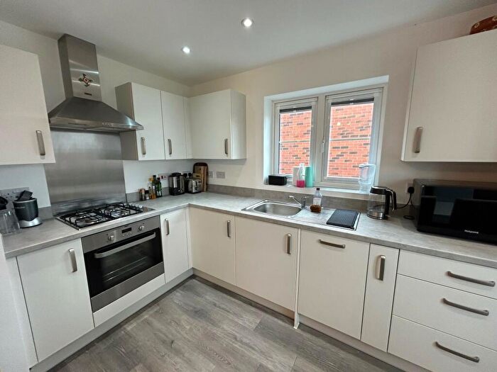 2 Bedroom Maisonette To Rent In Pear Tree Road, Cubbington, Leamington Spa, CV32