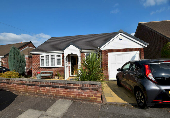 2 Bedroom Detached Bungalow To Rent In Delbooth Avenue, Urmston, M41