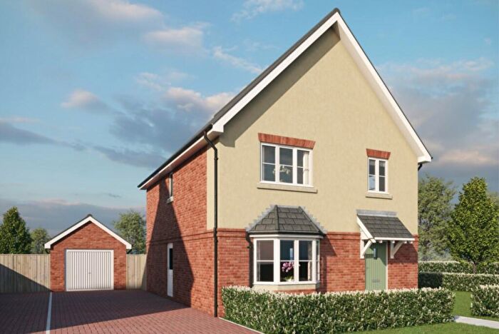 4 Bedroom Detached House For Sale In Buckenham Road, Attleborough, NR17