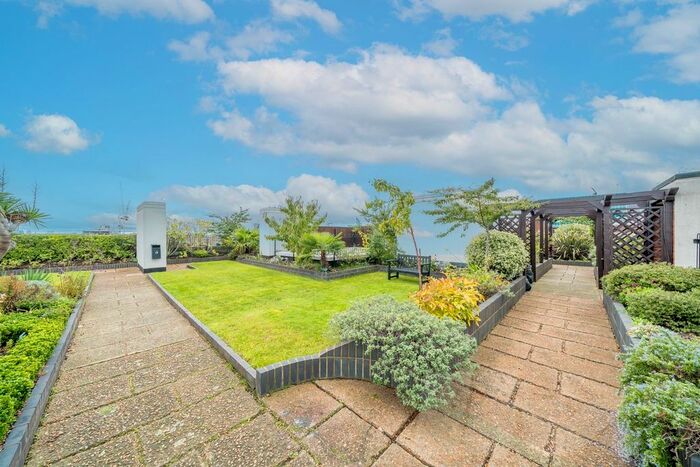 4 Bedroom Flat To Rent In Berkeley Court, Glentworth Street, Marylebone, NW1