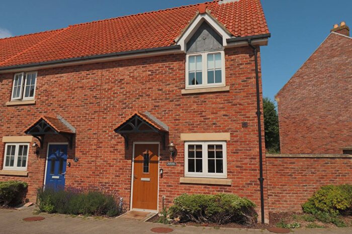 2 Bedroom End Of Terrace House For Sale In Sunrise Drive, The Bay, Filey, YO14
