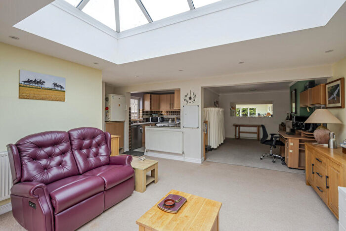 2 Bedroom Semi-Detached Bungalow For Sale In Beverley Rise, Billericay, CM11