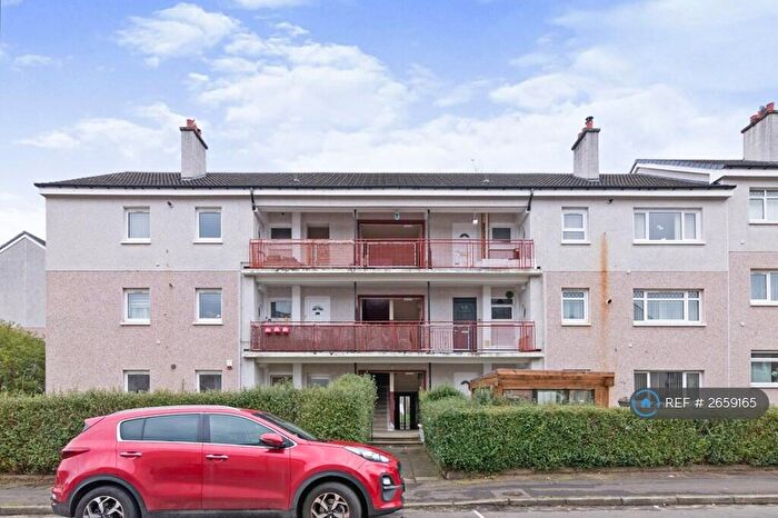 3 Bedroom Flat To Rent In Fieldhead Drive, Glasgow, G43