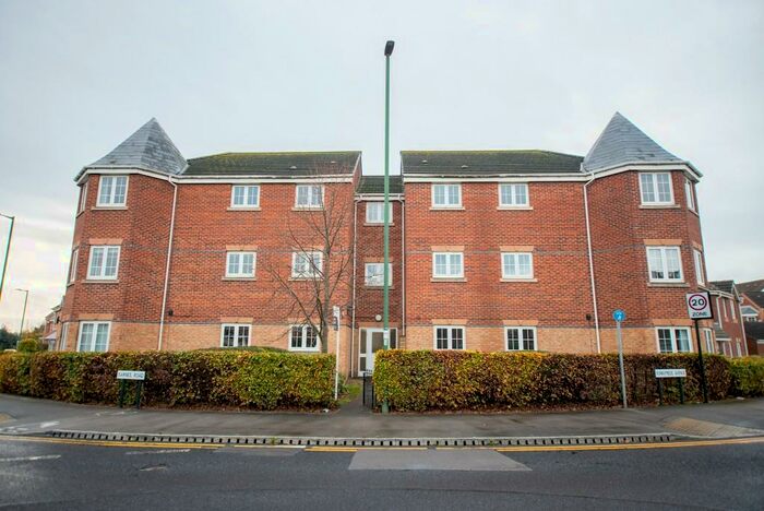 2 Bedroom Flat To Rent In Haigh Park, Hull, East Riding Of Yorkshire, HU7