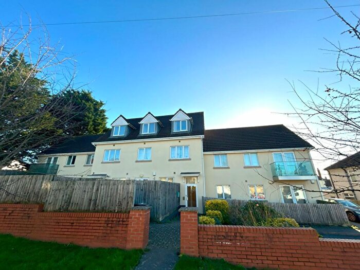 2 Bedroom Flat To Rent In Flat, Rose Court, A Lower Hanham Road, Hanham, Bristol, BS15
