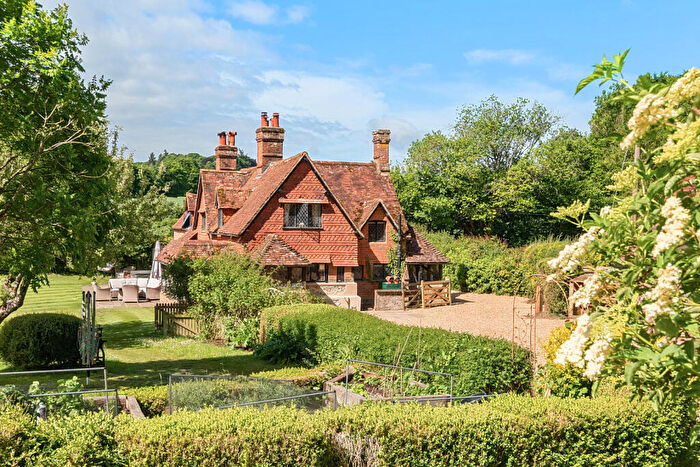 4 Bedroom Detached House For Sale In Buckhold, Pangbourne, Reading, Berkshire, RG8