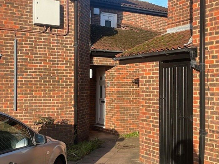 2 Bedroom Flat To Rent In Stanborough Close, Hampton, TW12