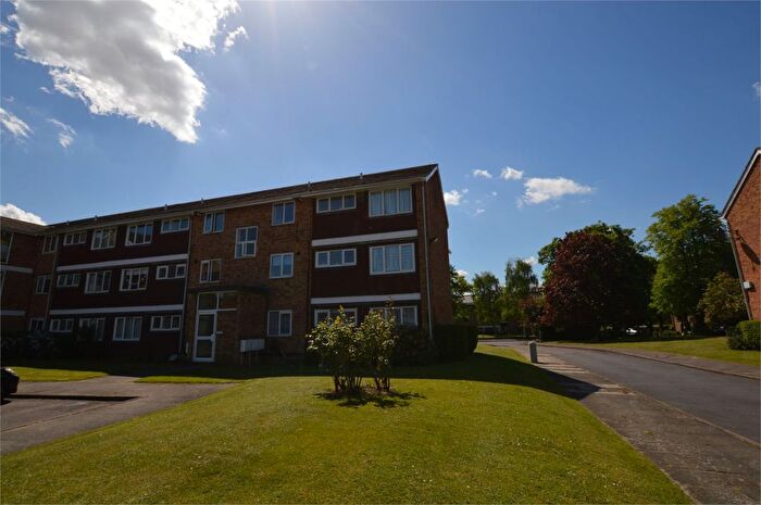 2 Bedroom Flat To Rent In Woodington Close, Eltham, London, SE9