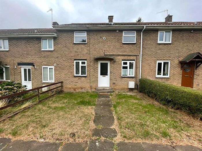 3 Bedroom Property To Rent In Greenside, Abington, Northampton, NN3