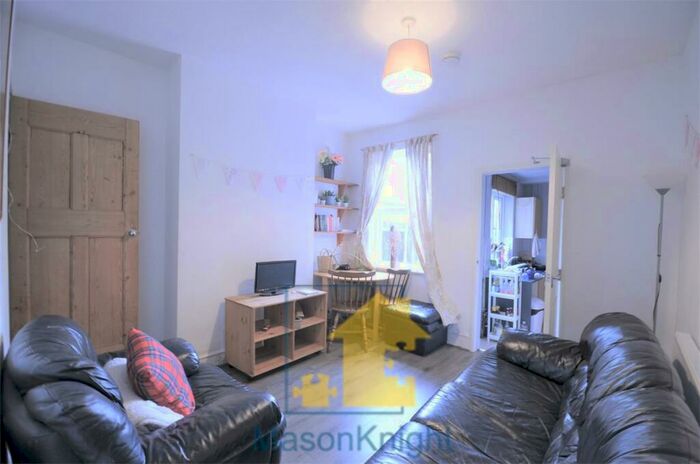 3 Bedroom Terraced House To Rent In Milner Road Selly Oak, B29