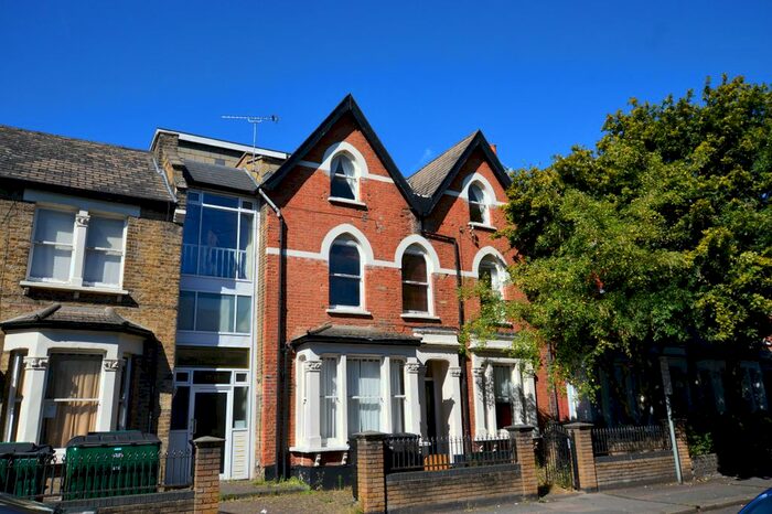 1 Bedroom Flat To Rent In Carisbrooke Road, London, E17