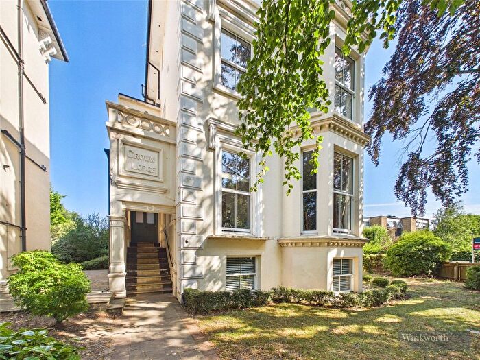 1 Bedroom Flat For Sale In Oak Hill, Surbiton, KT6