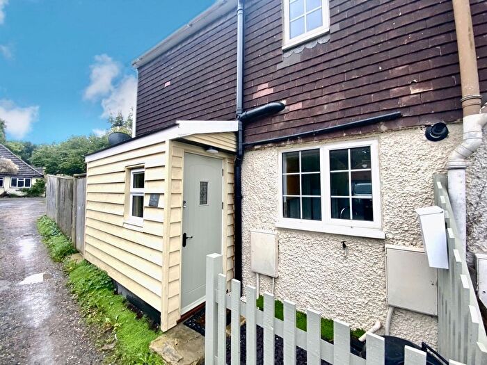 1 Bedroom Cottage To Rent In Marsh Green Road, Marsh Green, Edenbridge, TN8