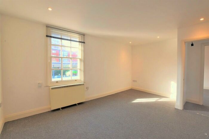 2 Bedroom Apartment To Rent In Duke Street, Chelmsford, CM1
