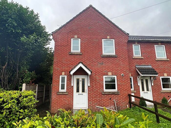3 Bedroom Town House To Rent In Doncaster Road, Langold, Worksop, S81