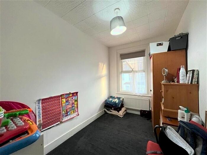 3 Bedroom Terraced House To Rent In Stanley Road, Hounslow, TW3