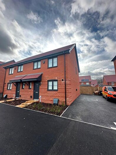 3 Bedroom Semi-Detached House To Rent In Beaulieu Road, Whiteley, Fareham, SO30