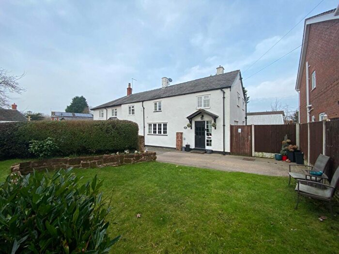 3 Bedroom Semi-Detached House For Sale In Rivacre Road, Ellesmere Port, CH66