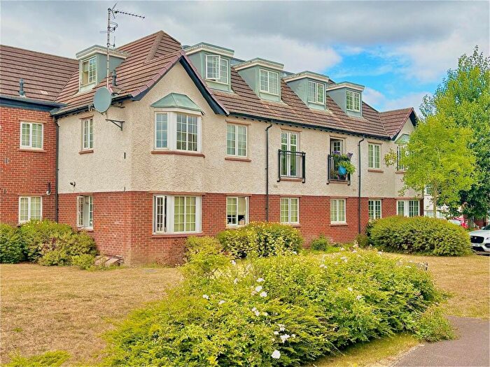 2 Bedroom Flat For Sale In Ascot Drive, Letchworth Garden City, SG6