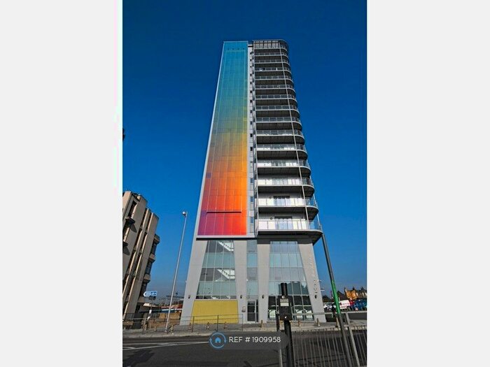 2 Bedroom Flat To Rent In Ilford Hill, Ilford, IG1