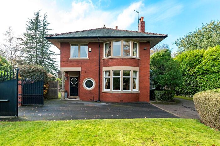 4 Bedroom Detached House For Sale In Garstang Road, Fulwood, PR2