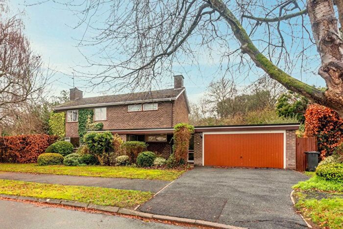 4 Bedroom Detached House For Sale In Parkwood, Elmley Castle, WR10