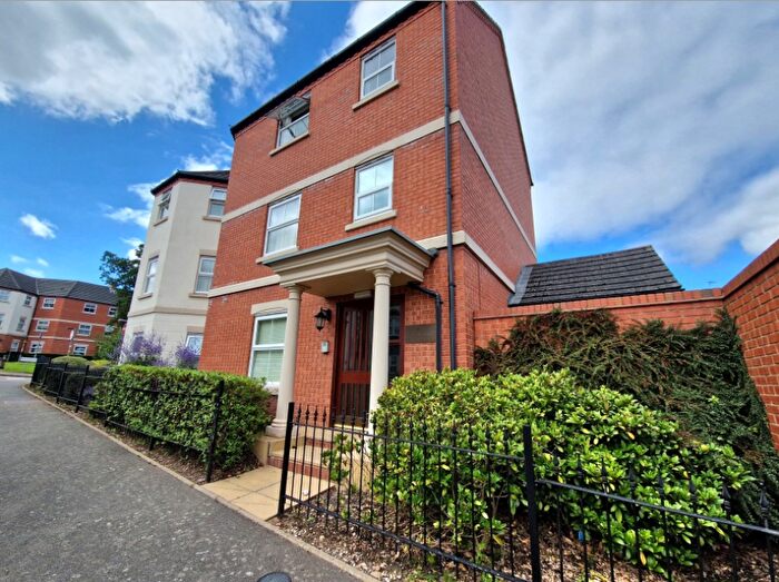 2 Bedroom Flat To Rent In Trostrey Road, Kings Norton, B30