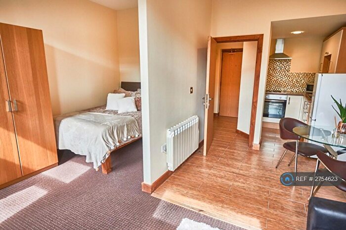 Studio To Rent In Legrams Mill Residence, Bradford, BD7