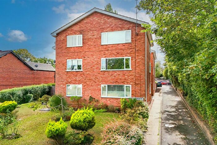 2 Bedroom Flat For Sale In Bosworth Court, Sheldon, Birmingham, B26